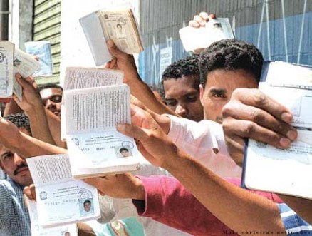 Taxa de desemprego fica em 11,2% no trimestre encerrado em maio